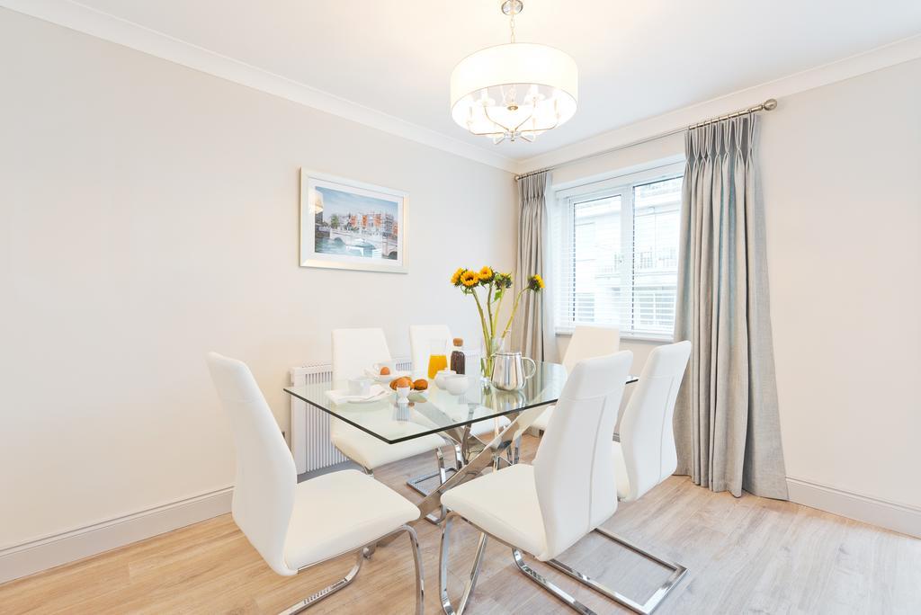 Exclusive City Centre Apartment Dublin Bagian luar foto